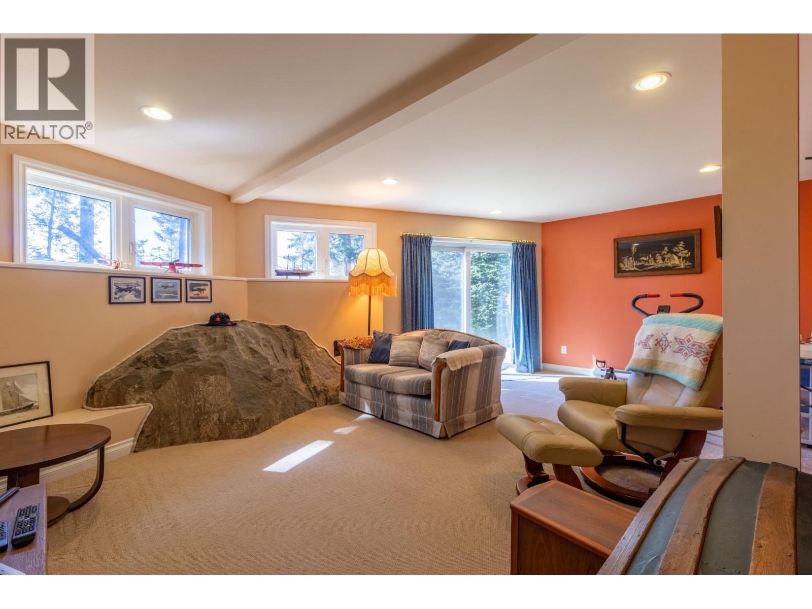 2635 Shoal Road, Pender Island, British Columbia  V0N 2M2 - Photo 26 - R3159450