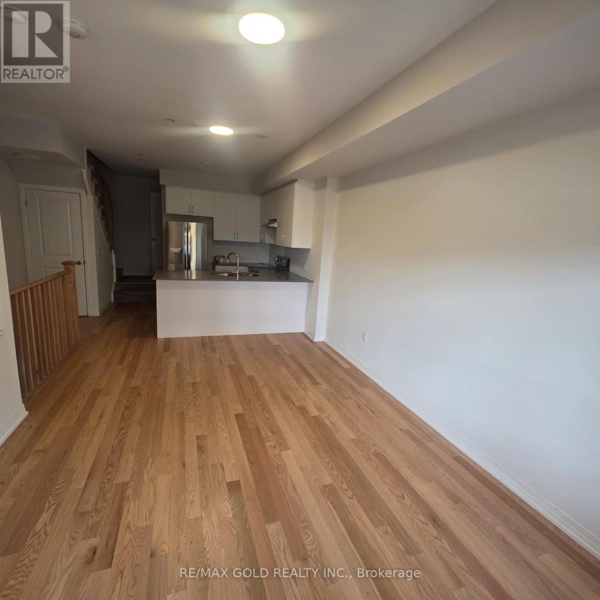 2 - 21 Baynes Way, Bradford West Gwillimbury (Bradford), Ontario  L3Z 4M5 - Photo 8 - N13719868