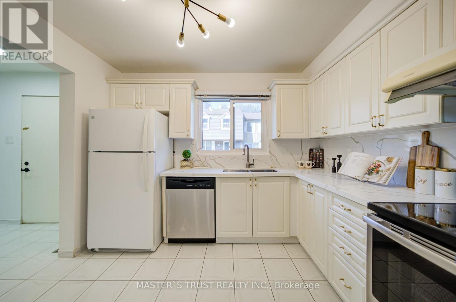 61 - 15 Brimwood Boulevard, Toronto, Ontario  M1V 1E1 - Photo 7 - E13719634