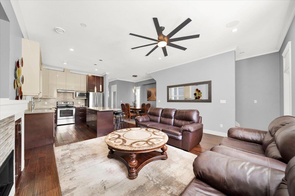 2886 160 Street, Surrey, British Columbia  V3Z 3W1 - Photo 6 - R3159344