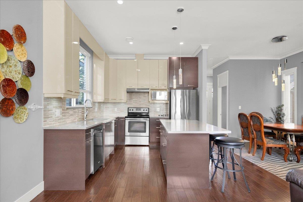 2886 160 Street, Surrey, British Columbia  V3Z 3W1 - Photo 4 - R3159344