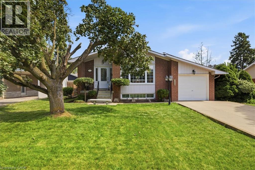 343 DUNCOMBE Drive, Burlington, Ontario