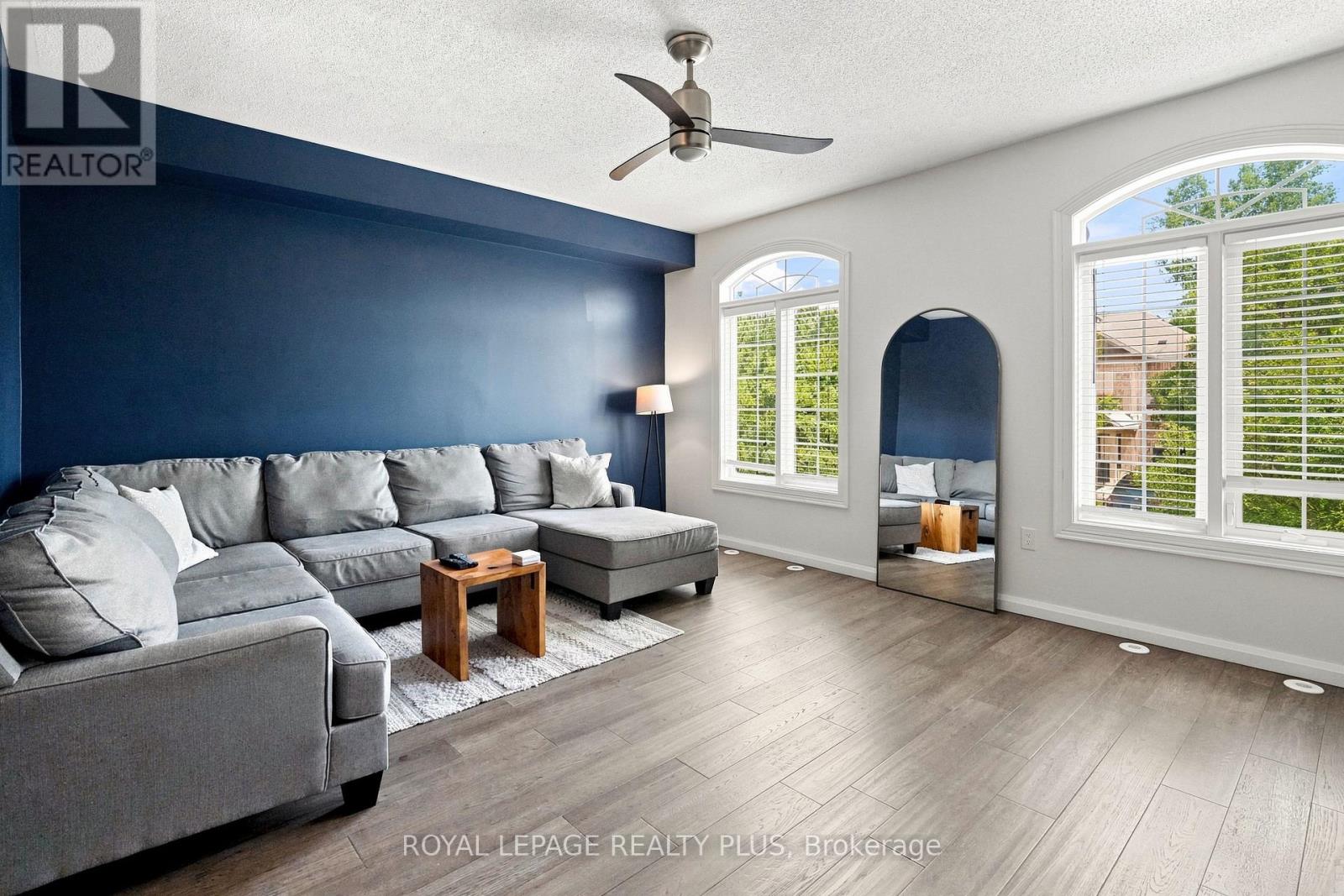 2333 Sutton Drive, Burlington, Ontario  L7L 6Y9 - Photo 16 - W13719802
