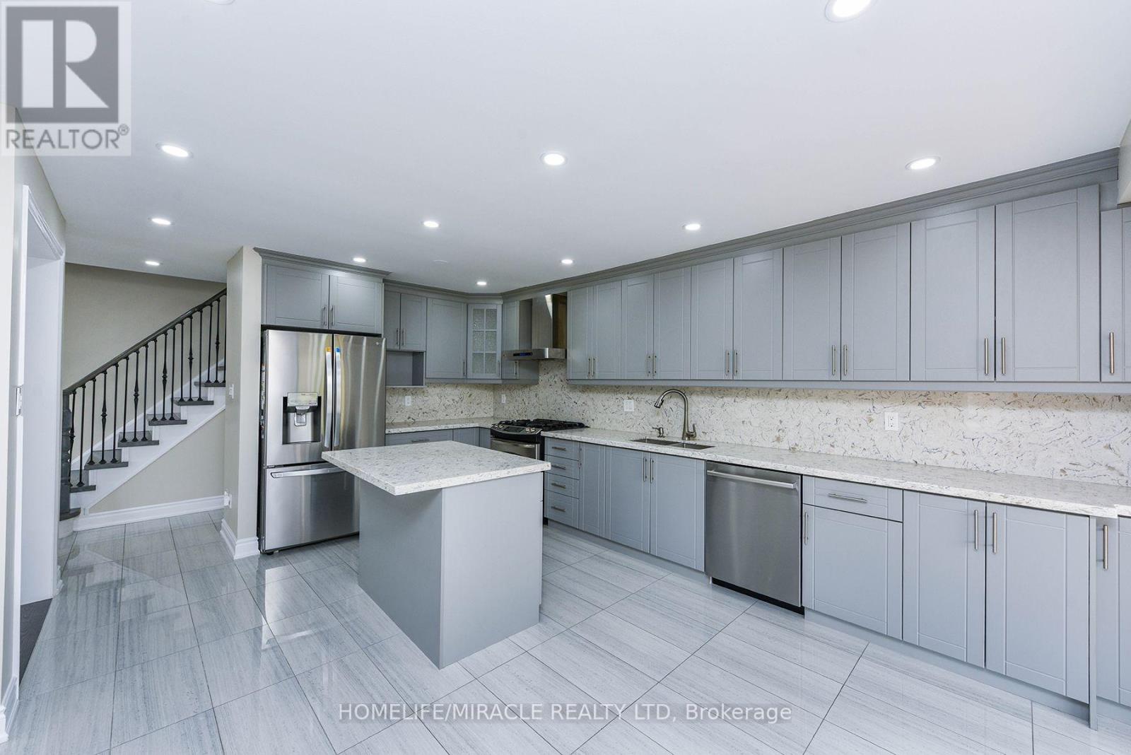 25 Blackcherry Lane, Brampton, Ontario  L6R 2Y5 - Photo 11 - W13719804