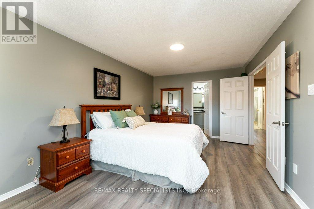 34 Killaloe Crescent, Halton Hills, Ontario  L7G 5N2 - Photo 21 - W13719866