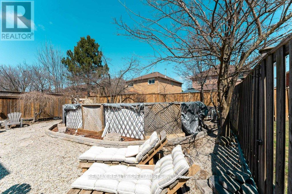 34 Killaloe Crescent, Halton Hills, Ontario  L7G 5N2 - Photo 38 - W13719866