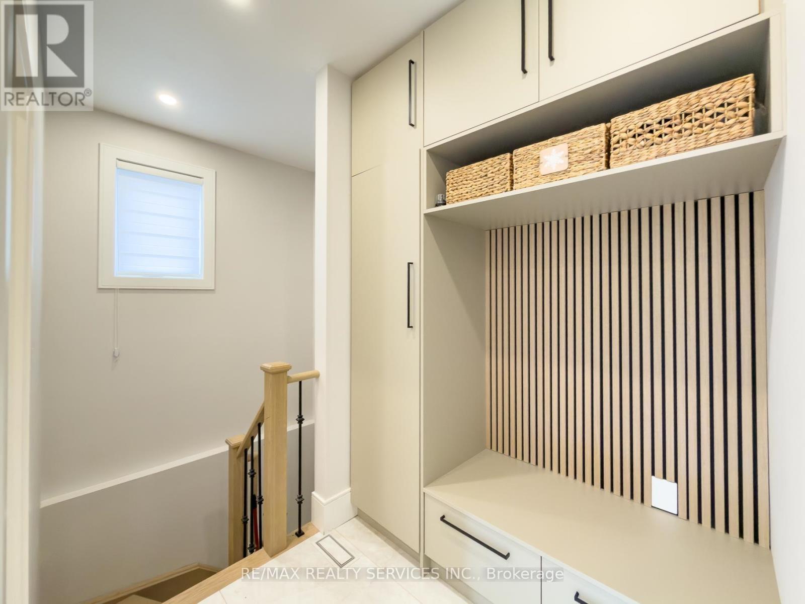 519 Third Line, Oakville, Ontario  L6L 4A8 - Photo 13 - W13719874