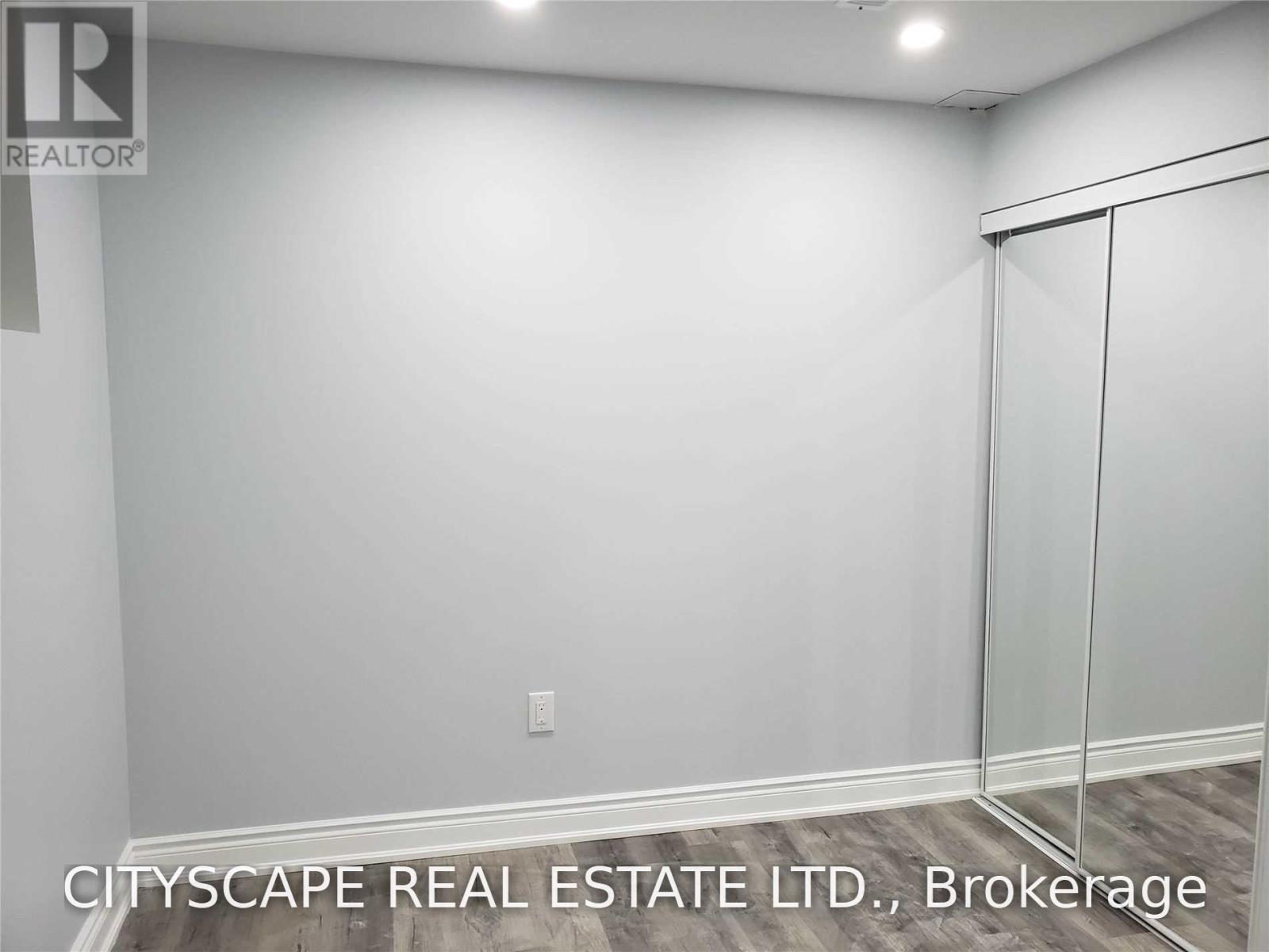 Bsmt - 5520 Prosper Circuit, Mississauga, Ontario  L5V 2E5 - Photo 13 - W13709942