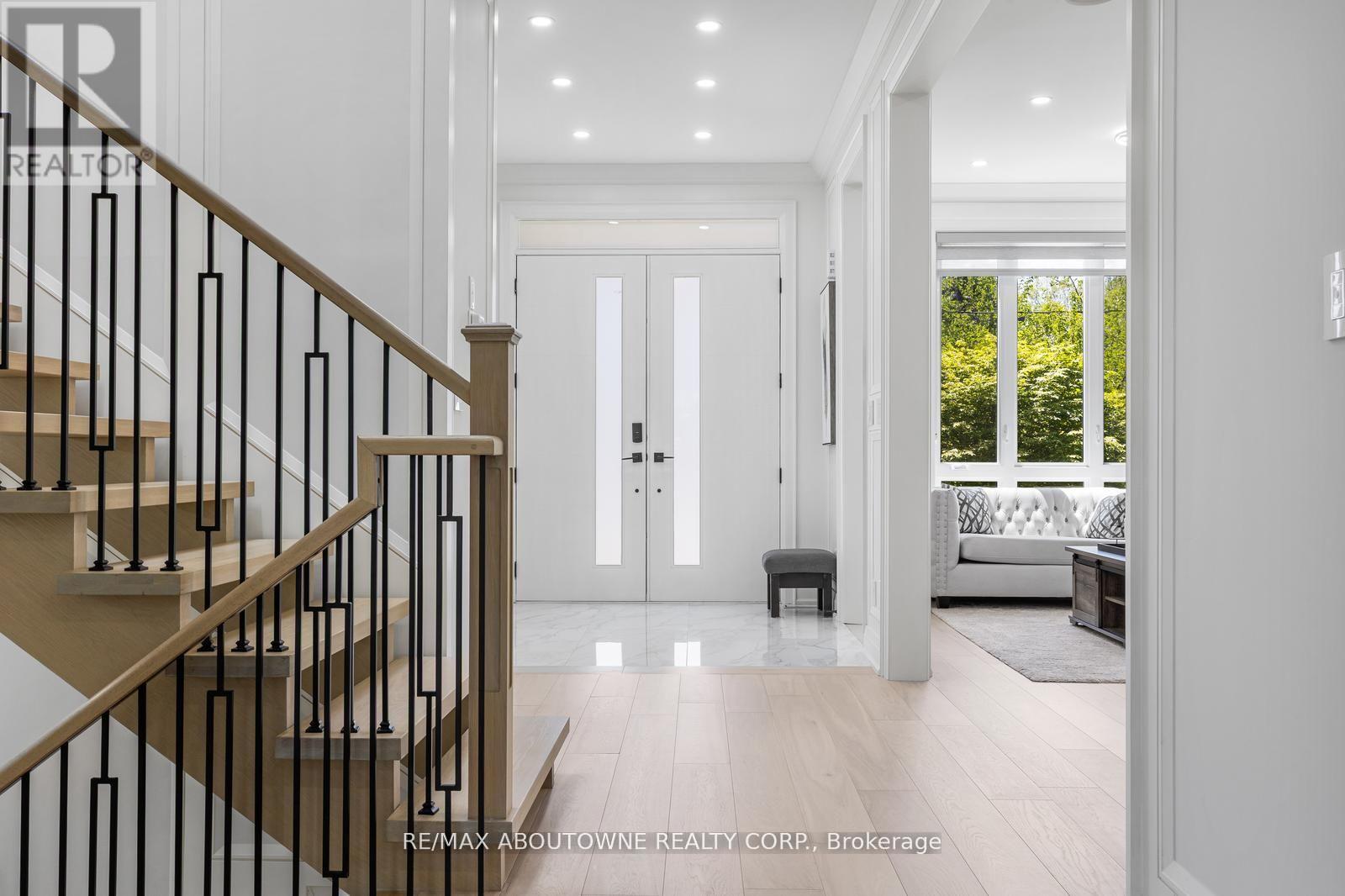 455 Samford Place, Oakville, Ontario  L6L 4E7 - Photo 4 - W13568018
