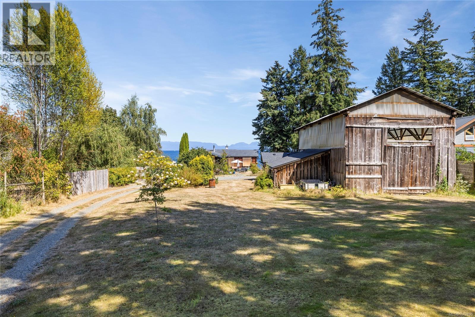 2310 Seabank Rd, Courtenay, British Columbia  V9J 1Y2 - Photo 39 - 1047830