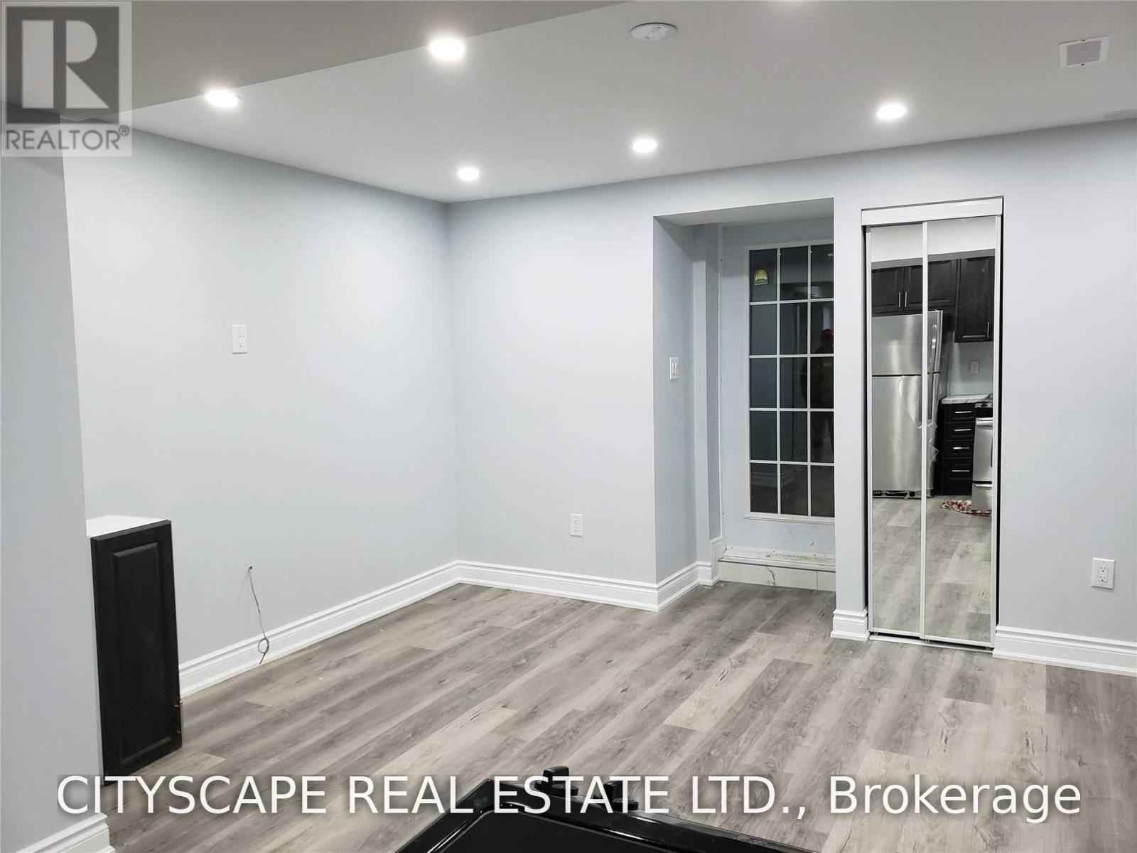 Bsmt - 5520 Prosper Circuit, Mississauga, Ontario  L5V 2E5 - Photo 6 - W13709942