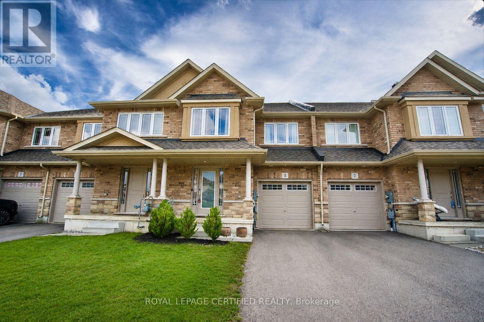 5 BETHUNE AVENUE, Hamilton, Ontario