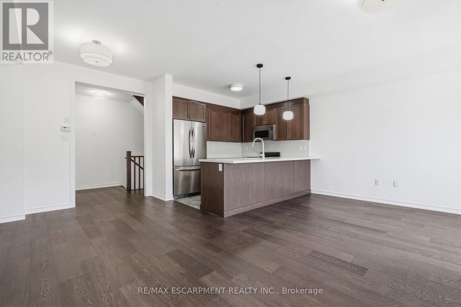 26 Hiscott Drive, Hamilton, Ontario  L8B 0A3 - Photo 8 - X13719858