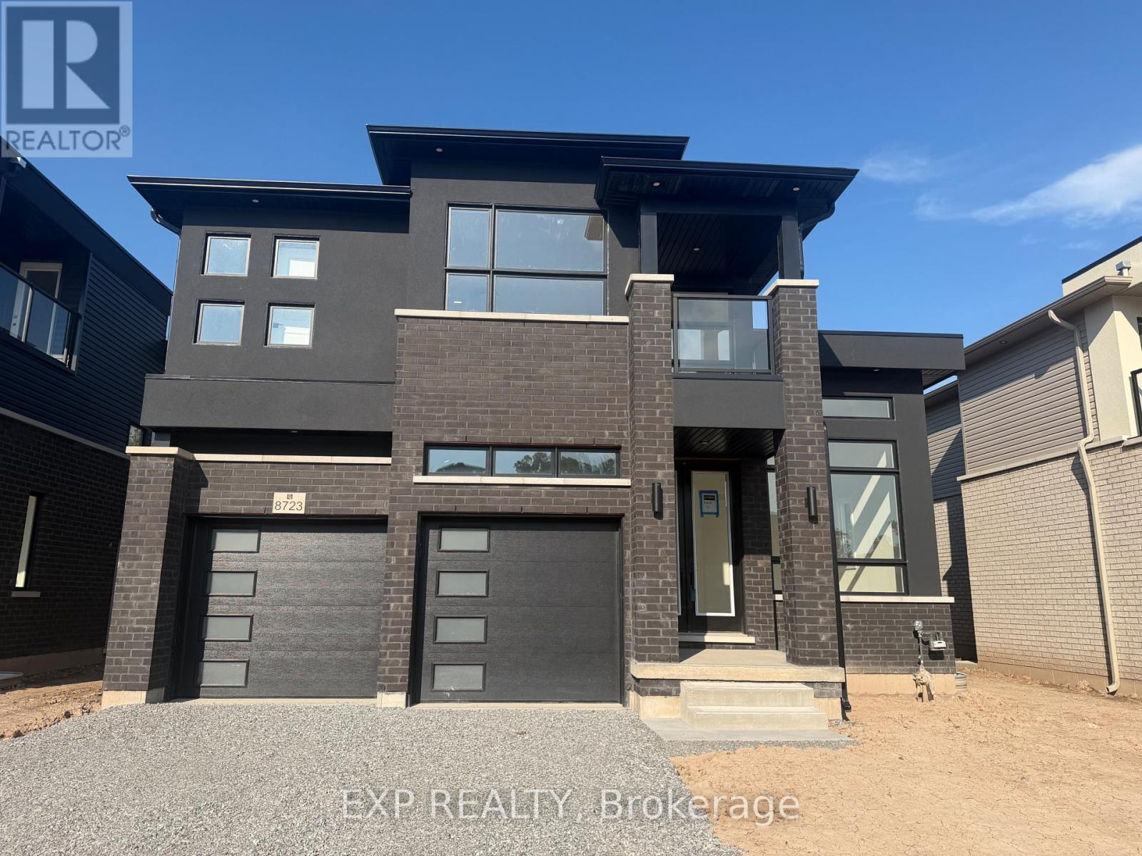 8723 HARLYN COMMON, Niagara Falls, Ontario