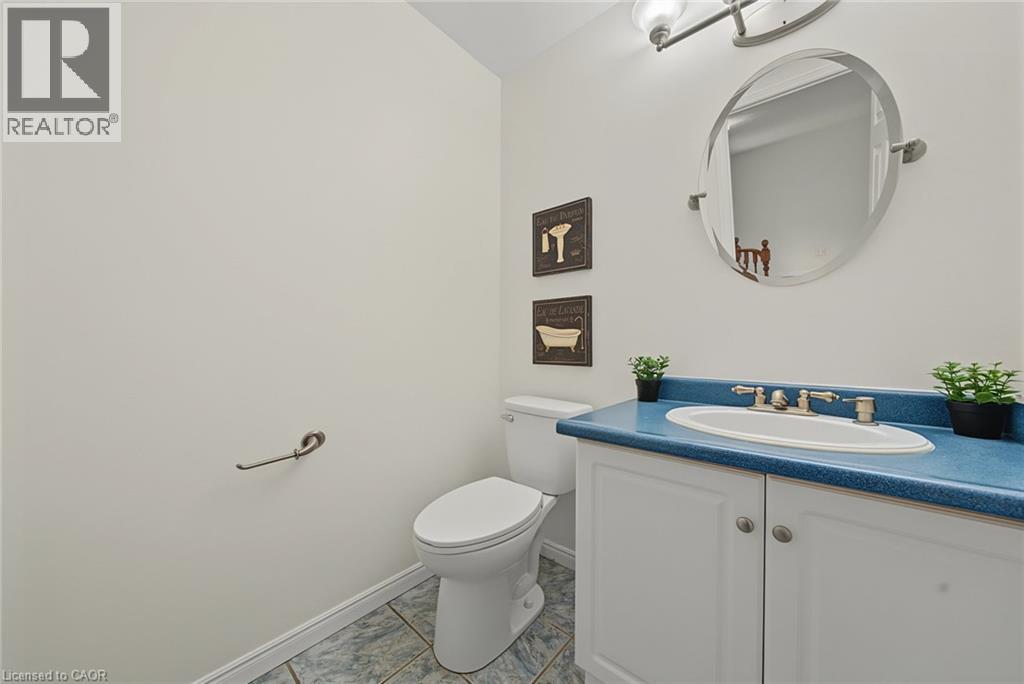 11 Sedona Court, Hamilton, Ontario  L9B 2R1 - Photo 19 - 40858911
