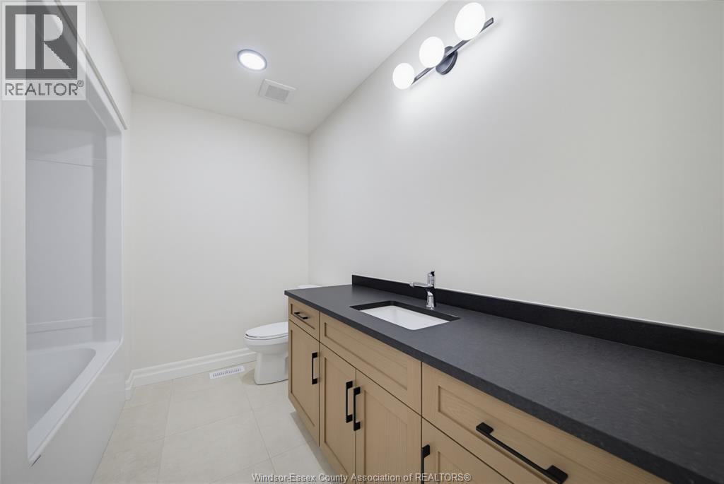 267 Joan Flood, Essex, Ontario  N8M 3E9 - Photo 13 - 26020998