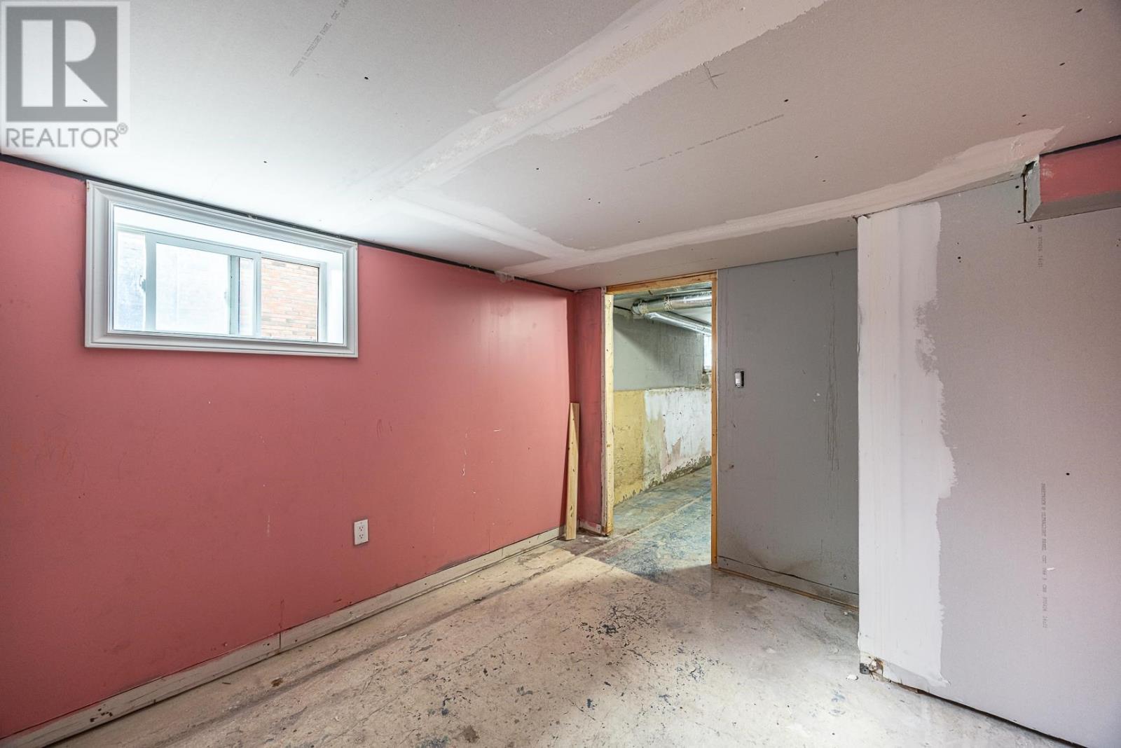 348 First Ave, Sault Ste. Marie, Ontario  P6C 4P1 - Photo 21 - SM262346