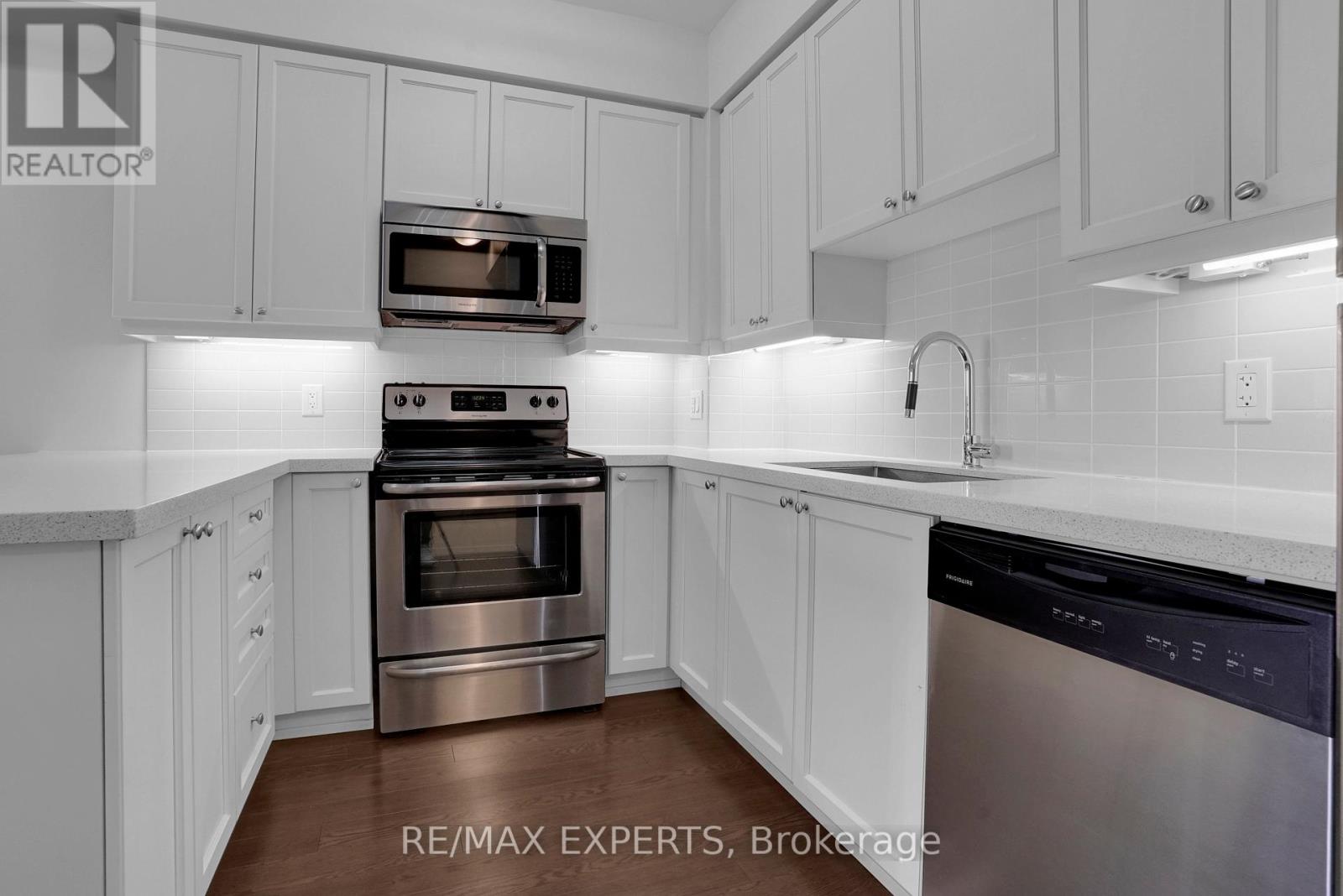 208 - 24 Woodstream Boulevard, Vaughan, Ontario  L4L 8C4 - Photo 11 - N13675228