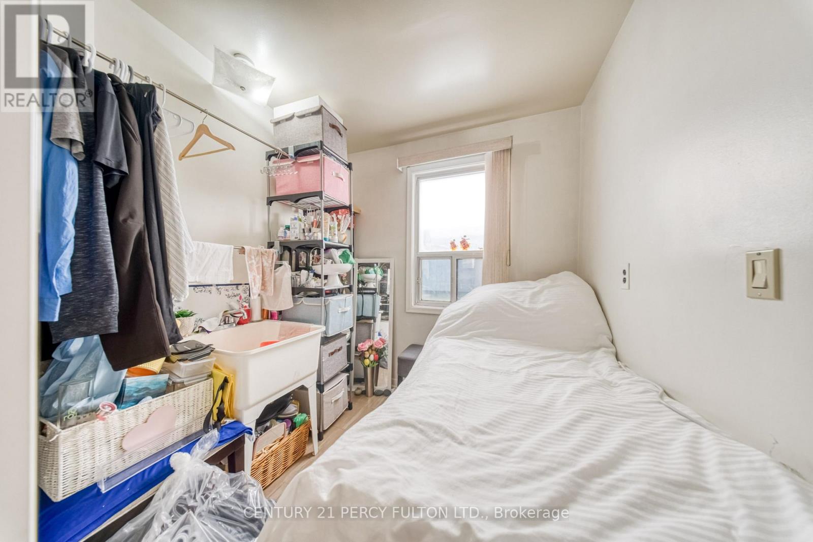 15 Haverson Boulevard, Toronto, Ontario  M6M 3J5 - Photo 16 - W13719000