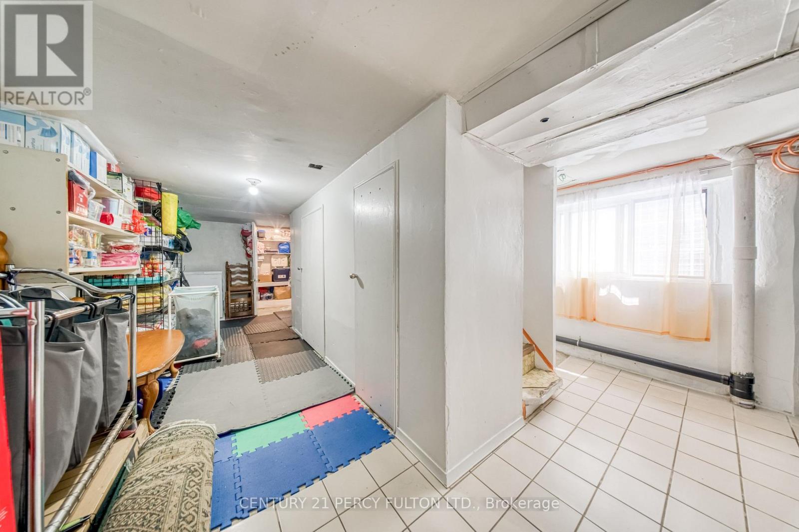 15 Haverson Boulevard, Toronto, Ontario  M6M 3J5 - Photo 19 - W13719000