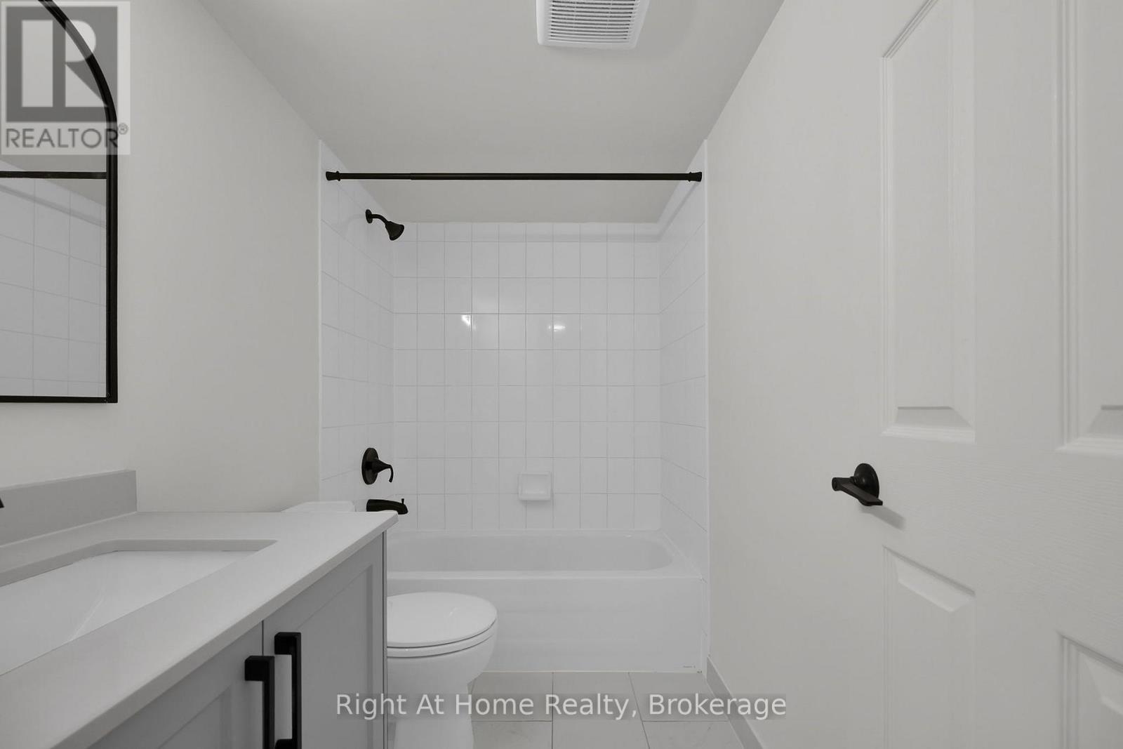 2 - 36 Petra Way, Whitby, Ontario  L1R 0A5 - Photo 19 - E13719948