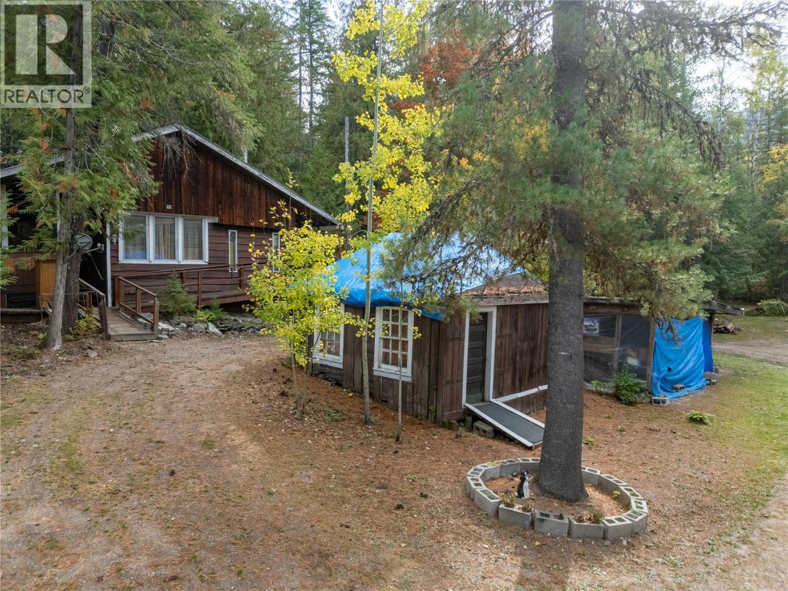 4540 Eagle Bay Road, Eagle Bay, British Columbia  V0E 1T0 - Photo 1 - 10365139
