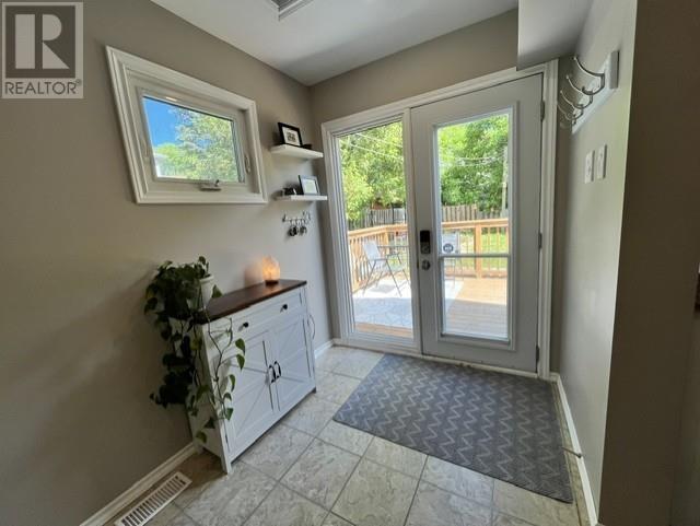 93 Windemer Ave N, Thunder Bay, Ontario  P7A 6B3 - Photo 3 - TB2602559