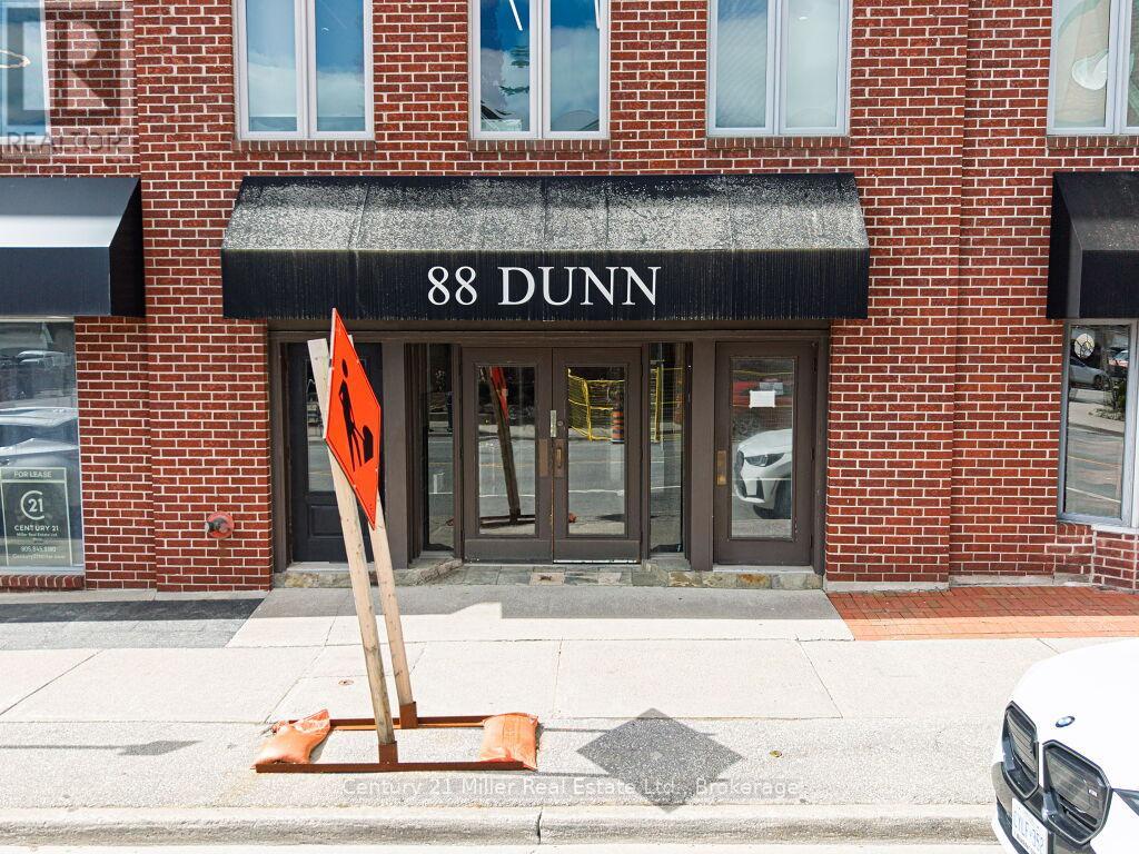 102 - 88 Dunn Street, Oakville, Ontario  L6J 3C7 - Photo 1 - W13025956