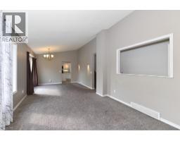 1412 Lawrence Avenue, Kelowna, British Columbia  V1Y 6M8 - Photo 5 - 10397354