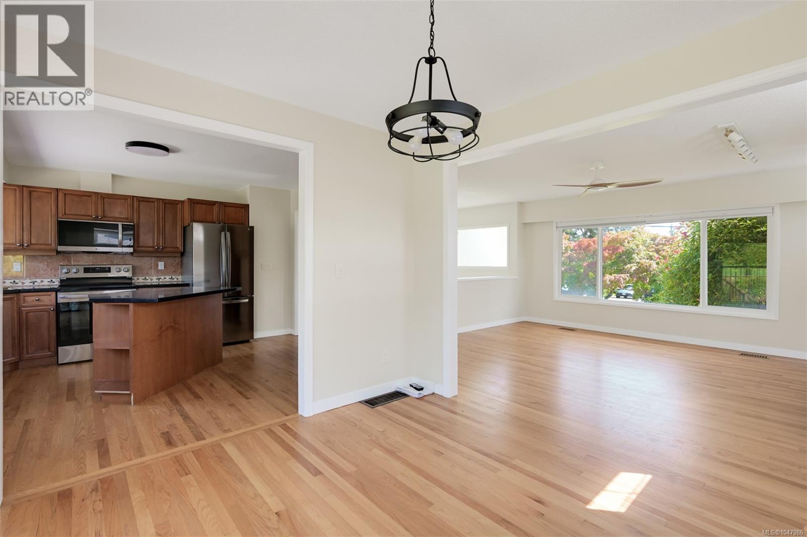5348 Parker Ave, Saanich, British Columbia  V8Y 2M9 - Photo 26 - 1047986