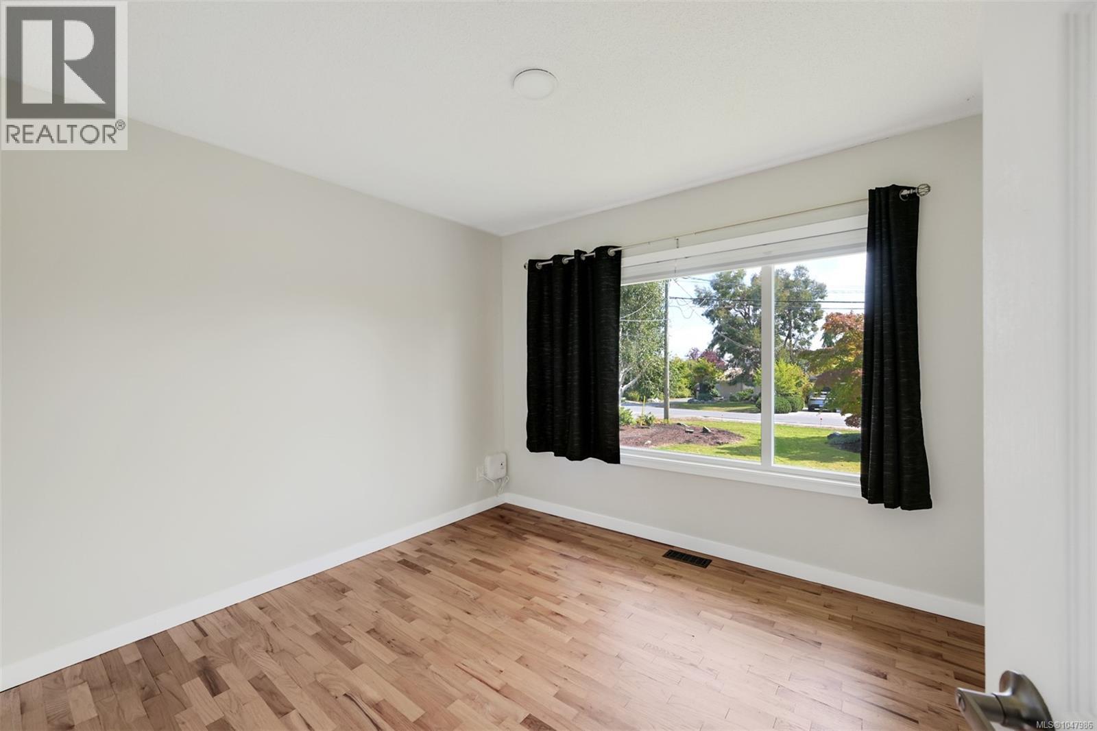 5348 Parker Ave, Saanich, British Columbia  V8Y 2M9 - Photo 41 - 1047986