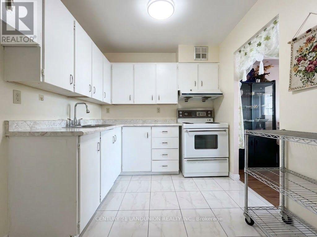 1005 - 2500 Bridletowne Circle, Toronto, Ontario  M1W 2V6 - Photo 19 - E13719900