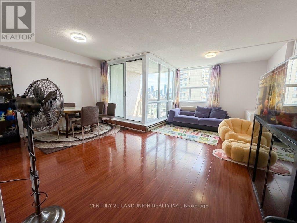 1005 - 2500 Bridletowne Circle, Toronto, Ontario  M1W 2V6 - Photo 2 - E13719900