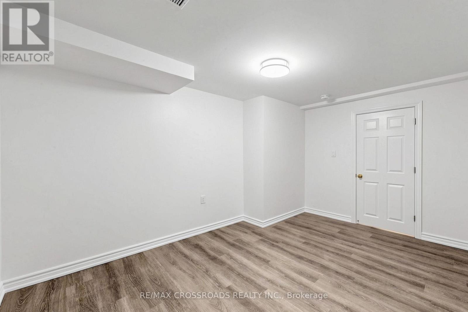 2385 Dress Circle Crescent, Oshawa, Ontario  L1L 0L8 - Photo 14 - E13719936