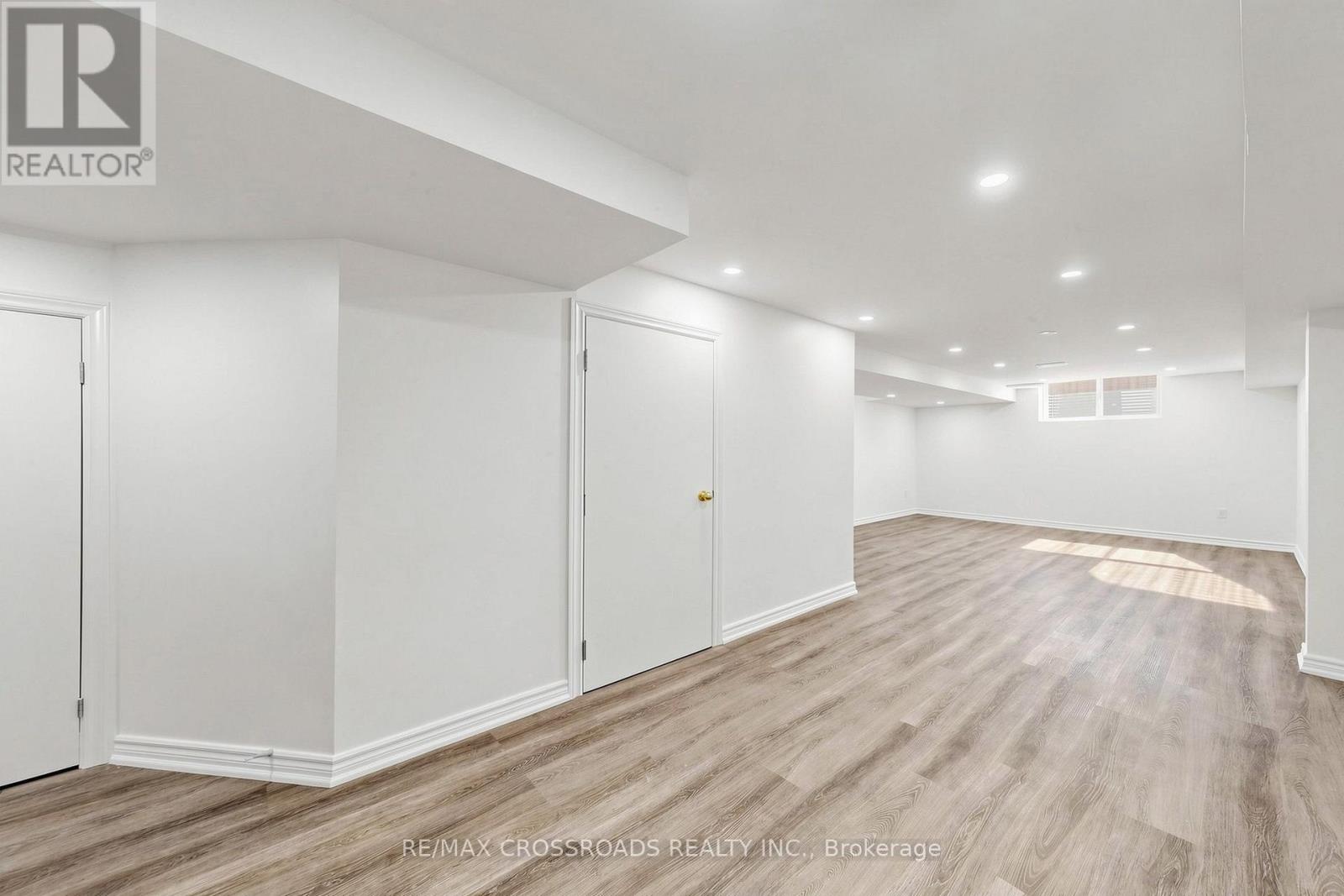 2385 Dress Circle Crescent, Oshawa, Ontario  L1L 0L8 - Photo 6 - E13719936