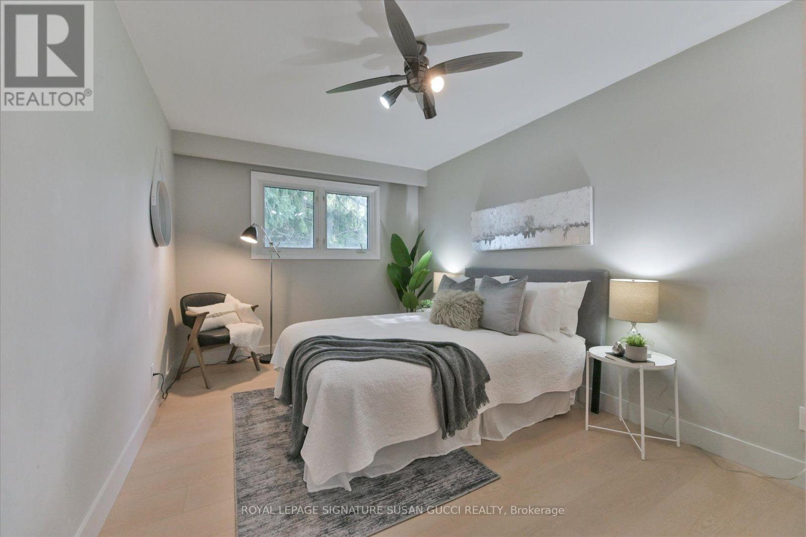 16 Squires Avenue, Toronto, Ontario  M4B 2R3 - Photo 23 - E13720036