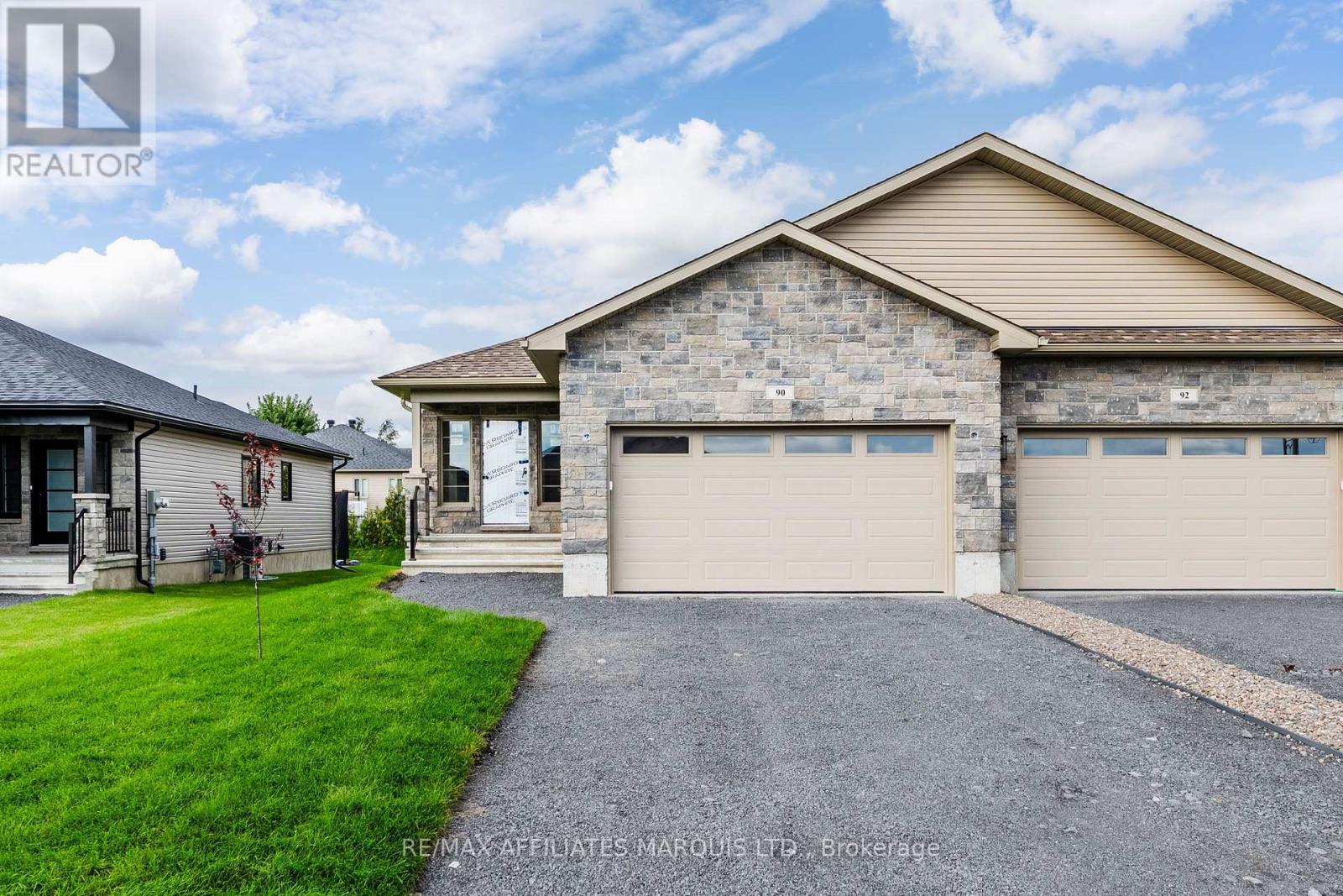 90 Forrester Way, South Stormont, Ontario K0C 1P0 - Photo 2 - X13720032