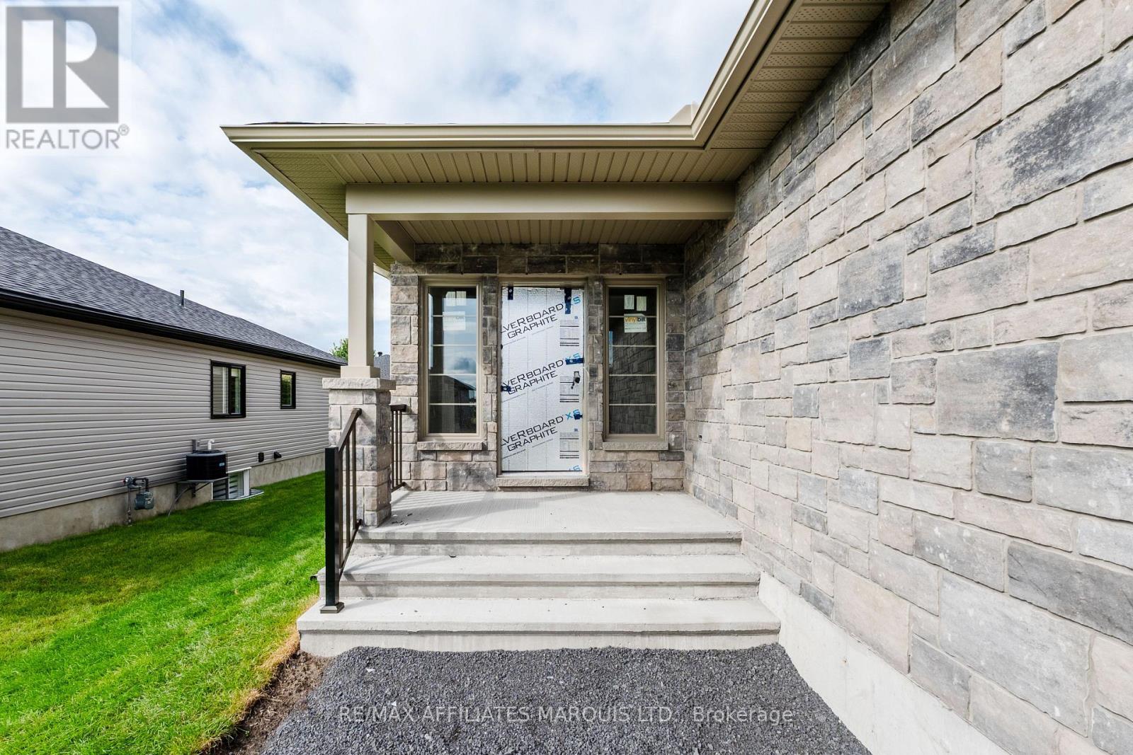 90 Forrester Way, South Stormont, Ontario K0C 1P0 - Photo 3 - X13720032