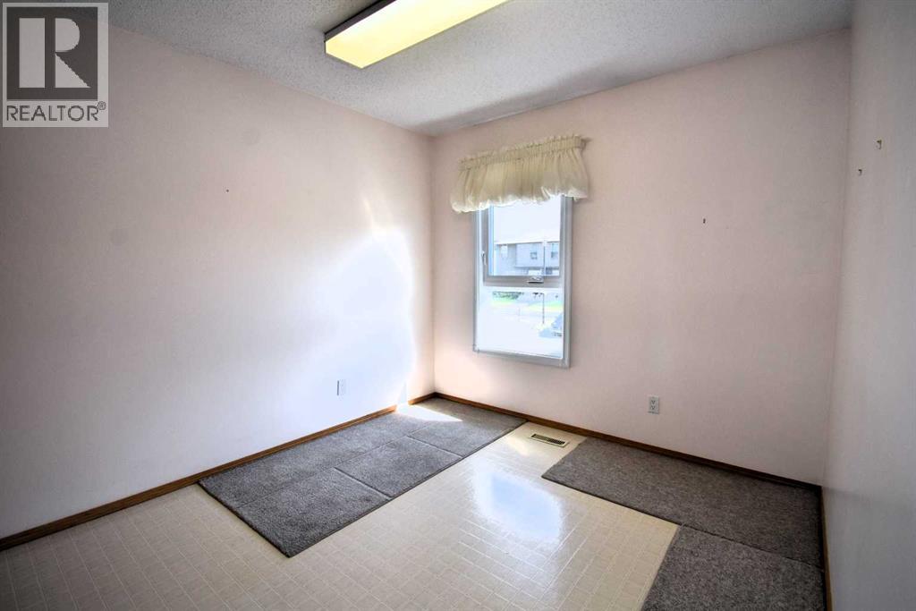 330, 457 Collinge Road, Hinton, Alberta  T7V 1K8 - Photo 15 - A2340381