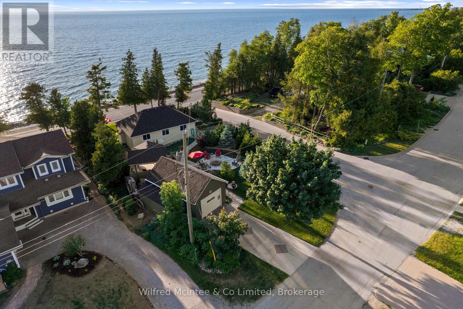 43 Fenton Drive, Saugeen Shores, Ontario  N0H 2C5 - Photo 1 - X13720020