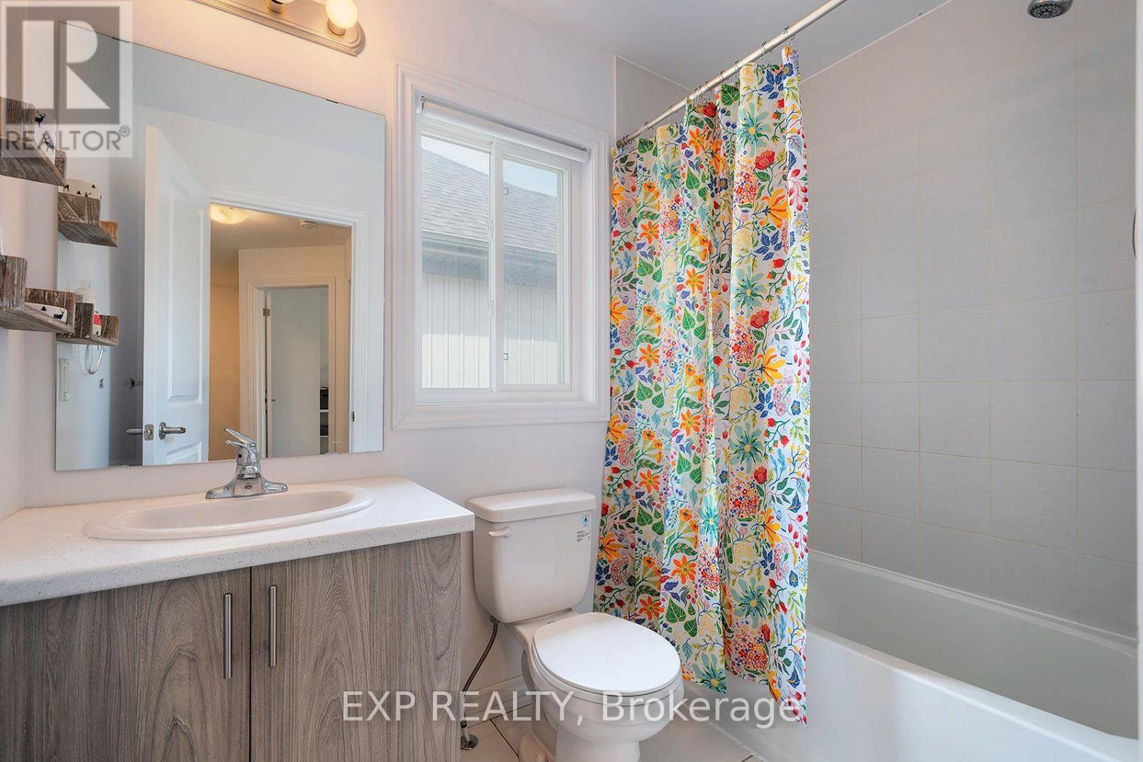 106 Mabern Street, Barrie, Ontario  L9J 0H8 - Photo 24 - S13719950