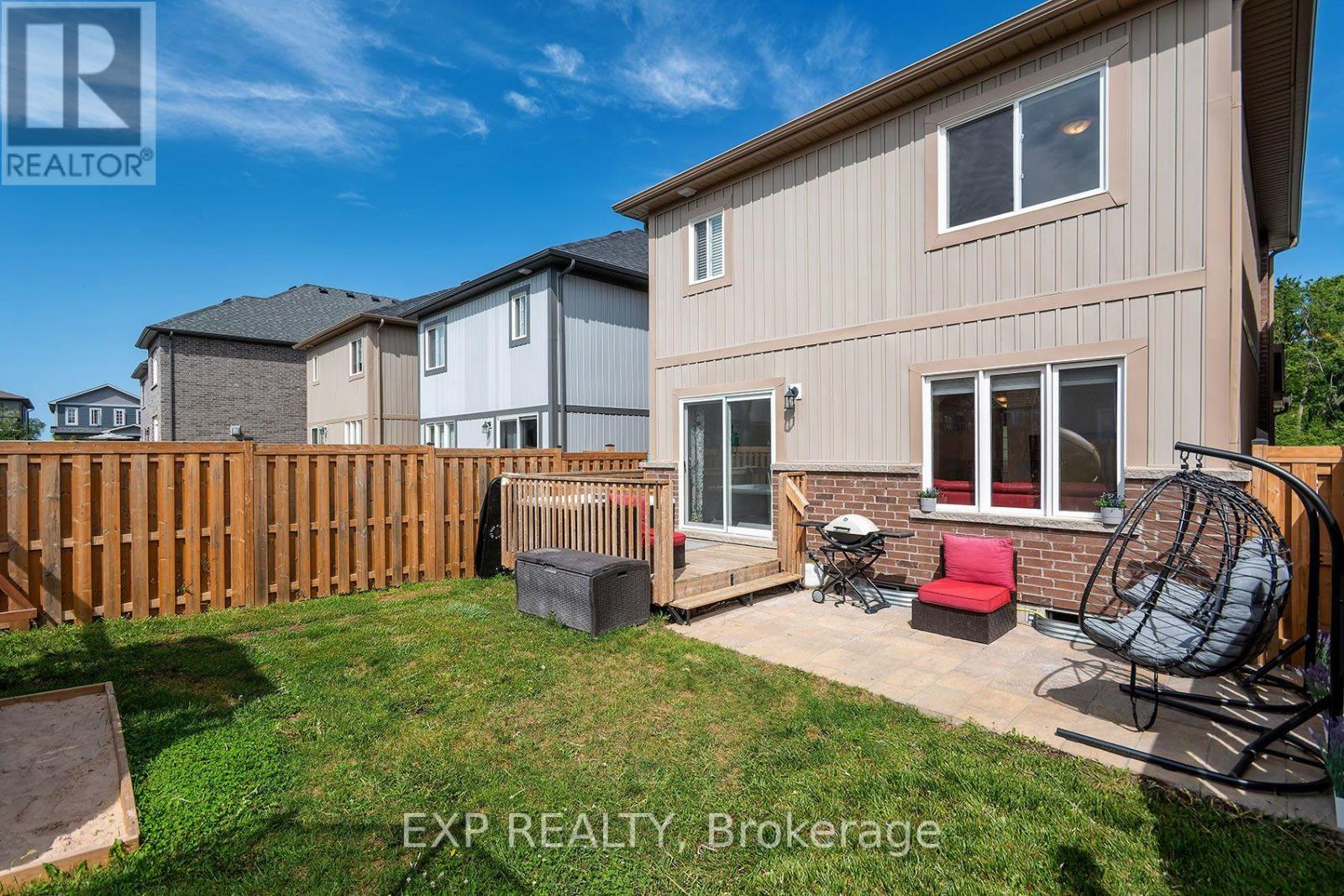 106 Mabern Street, Barrie, Ontario  L9J 0H8 - Photo 28 - S13719950