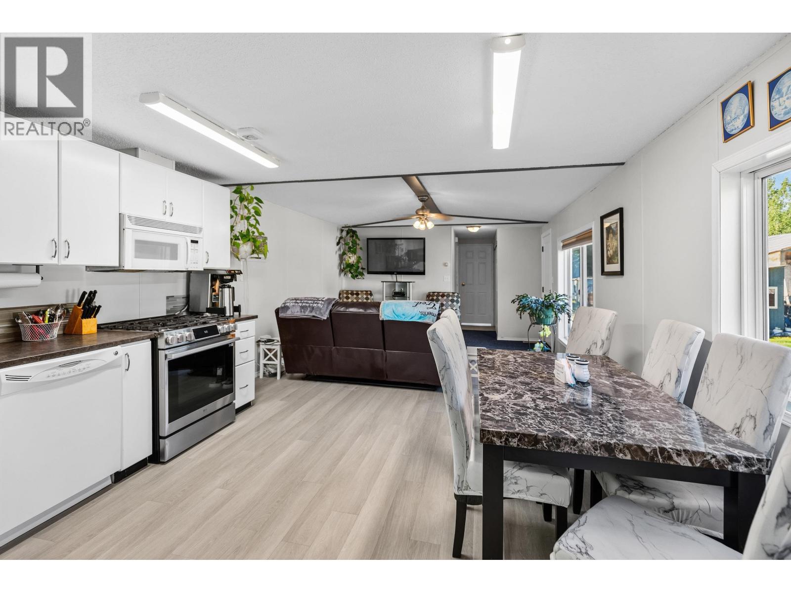5165 Bendixon Road, Prince George, British Columbia V2N 5T9 - Photo 15 - R3159441