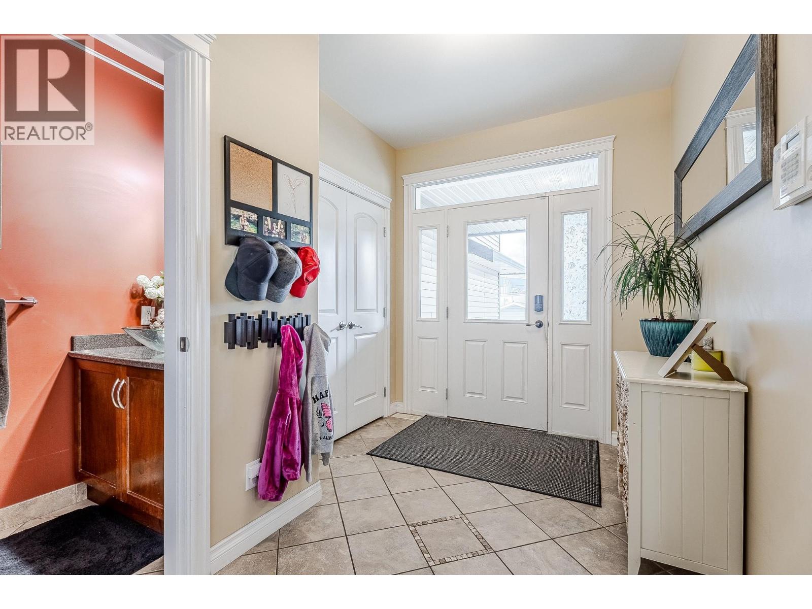 2240 Jackson Avenue, Merritt, British Columbia  V1K 1B8 - Photo 21 - 10377021