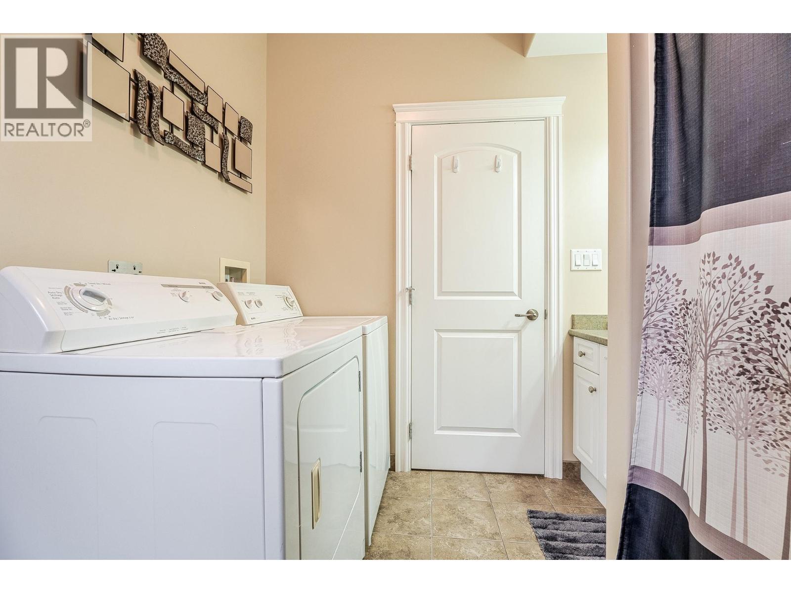 2240 Jackson Avenue, Merritt, British Columbia  V1K 1B8 - Photo 56 - 10377021