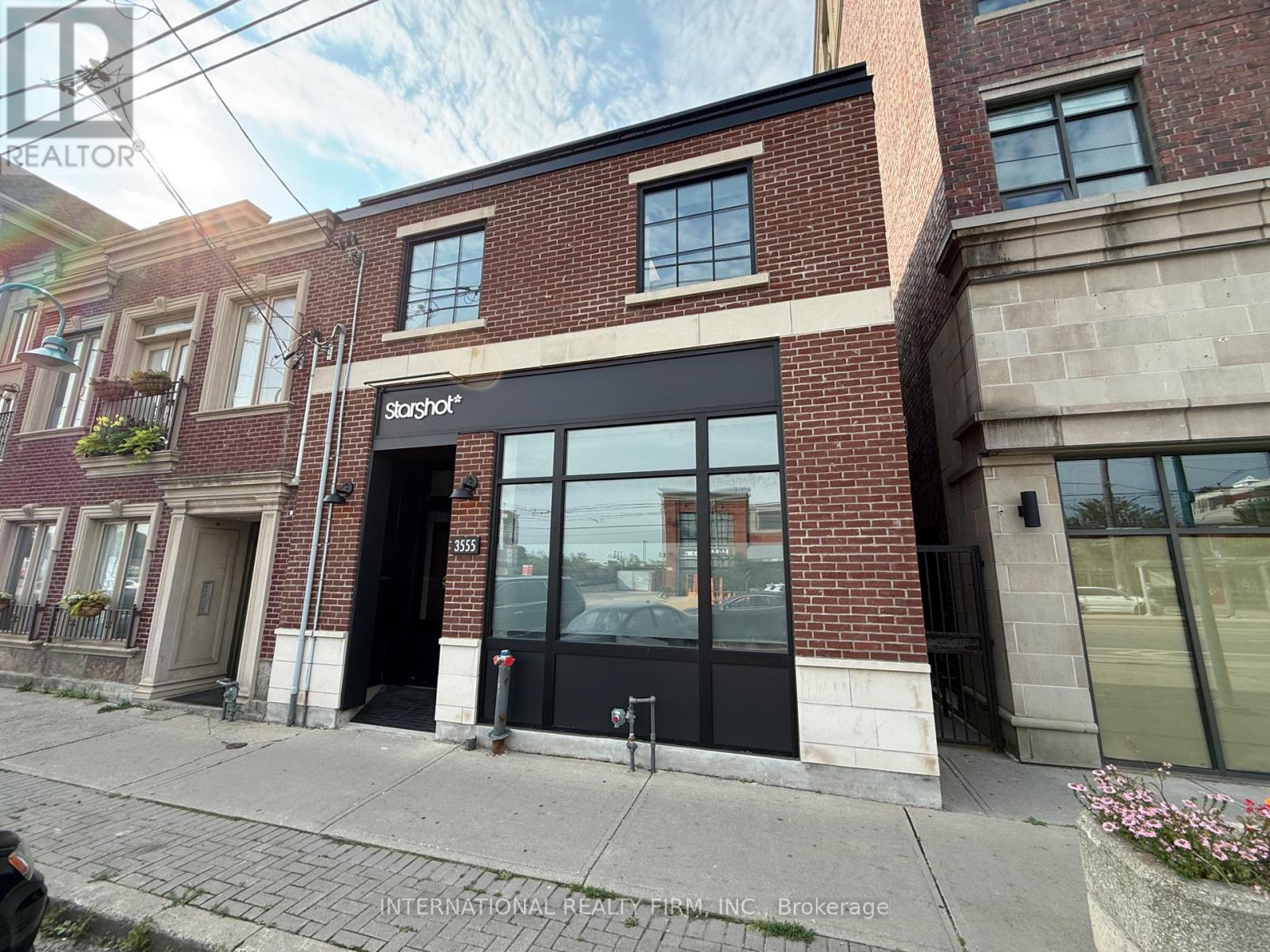 3555 LAKE SHORE BOULEVARD W, Toronto, Ontario