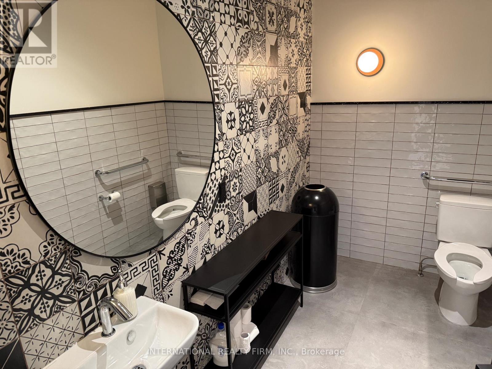 3555 Lake Shore Boulevard W, Toronto, Ontario  M8W 1P4 - Photo 6 - W13719938