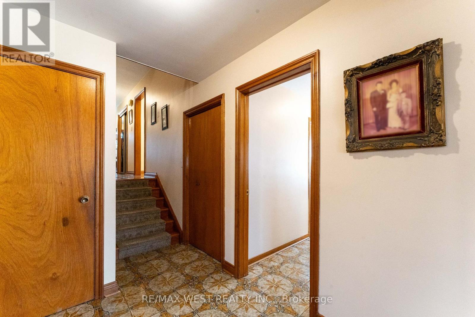 25a St Andrews Boulevard, Toronto, Ontario  M9R 1V9 - Photo 18 - W13719952