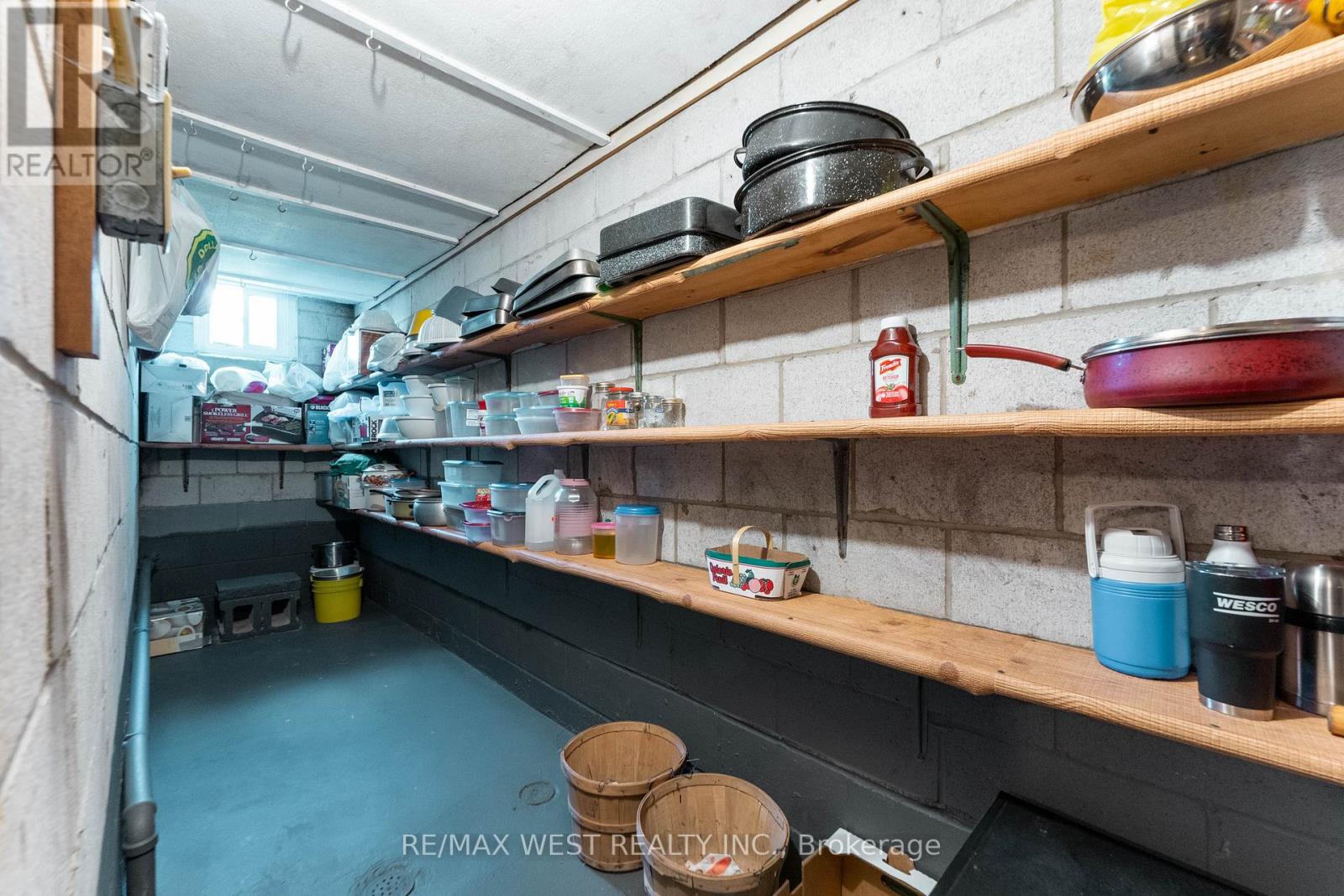 25a St Andrews Boulevard, Toronto, Ontario  M9R 1V9 - Photo 31 - W13719952