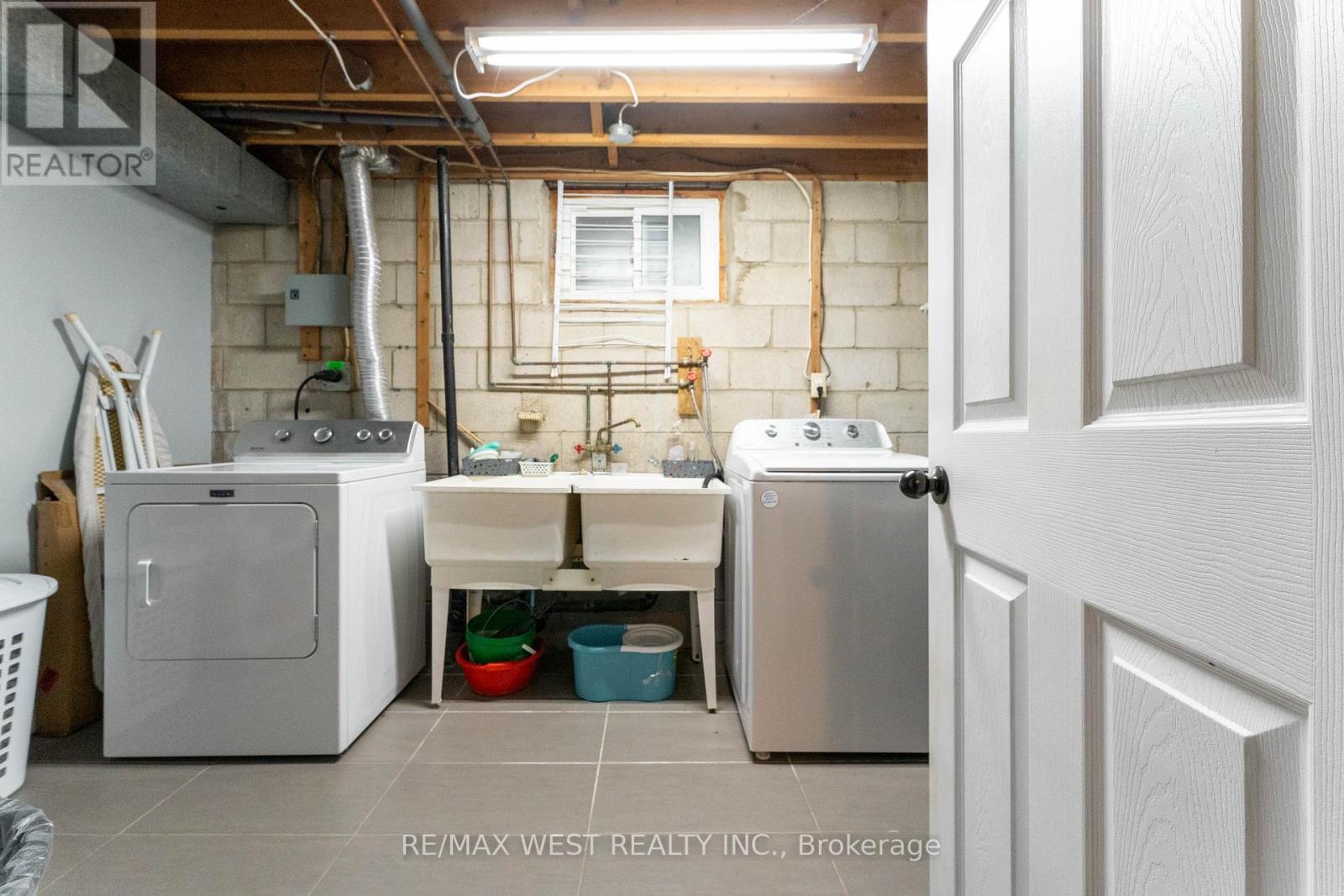 25a St Andrews Boulevard, Toronto, Ontario  M9R 1V9 - Photo 37 - W13719952